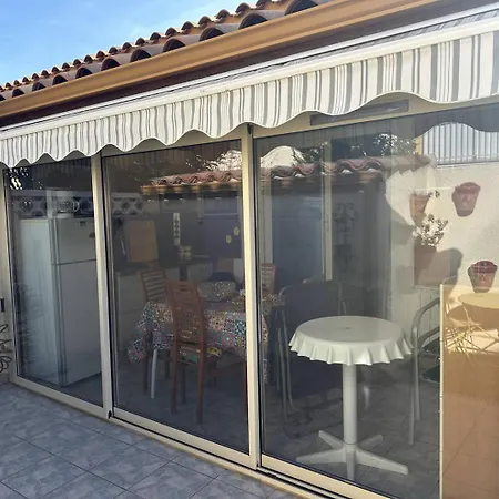 Holidayland 318 T2 Mezzanine 4 Couchages Climatise Avec Veranda Apartmán Narbonne-Plage