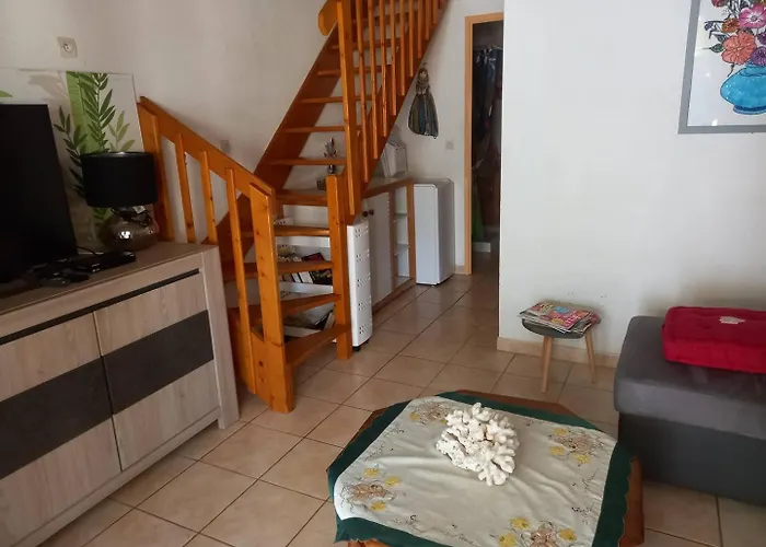 Apartment Holidayland 318 T2 Mezzanine 4 Couchages Climatise Avec Veranda