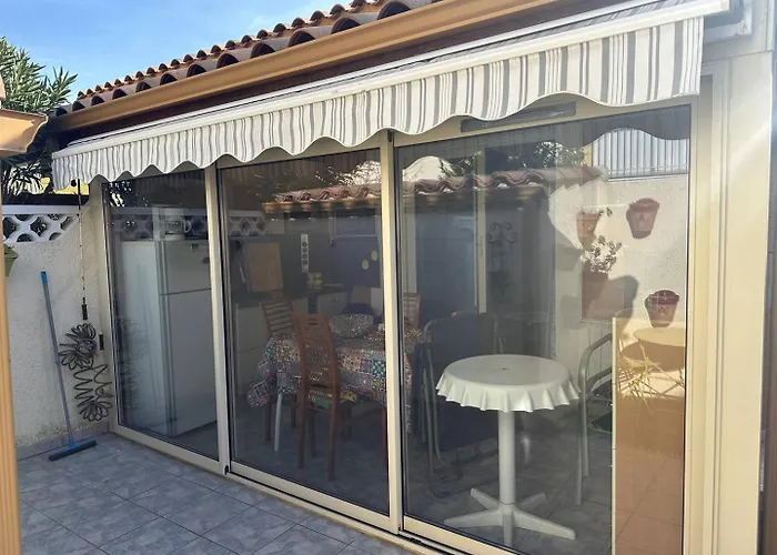 Holidayland 318 T2 Mezzanine 4 Couchages Climatise Avec Veranda Apartment Narbonne Plage